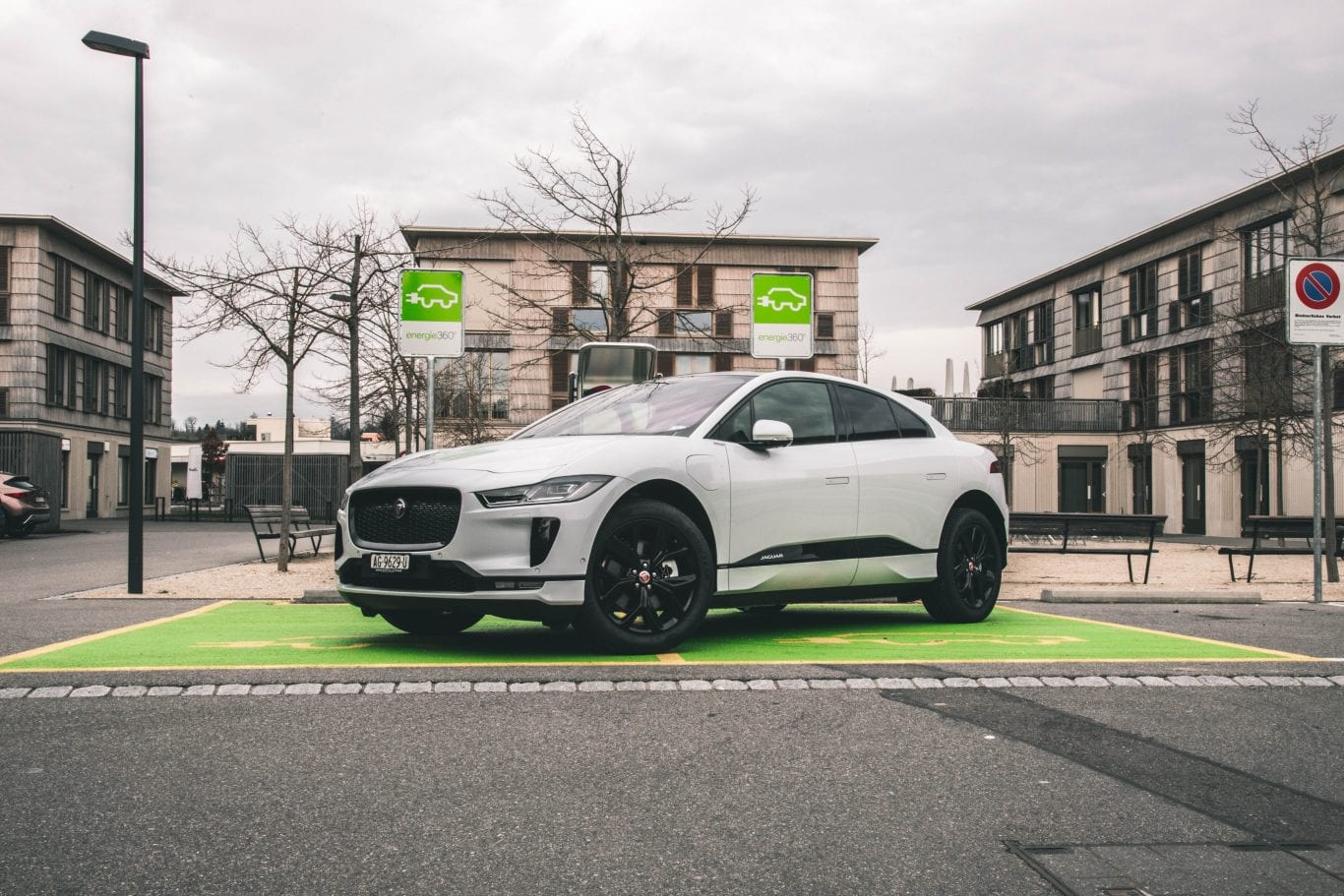 Jaguar I-Pace - die Magie des "i" - Auto Kunz AG 12