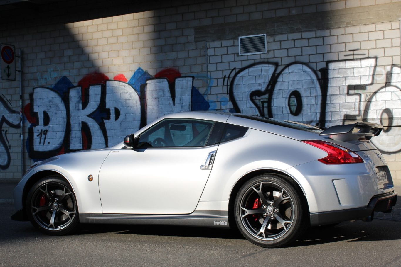 Nissan 370Z Nismo. Fast. Furious. Yes! - Auto Kunz AG