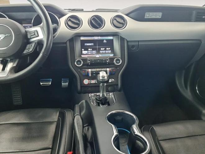 Car gallery image