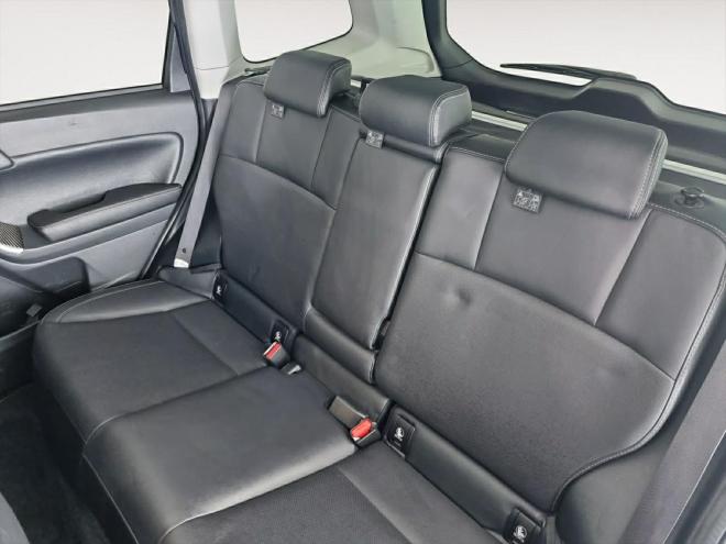 Car gallery image