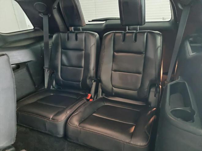 Car gallery image