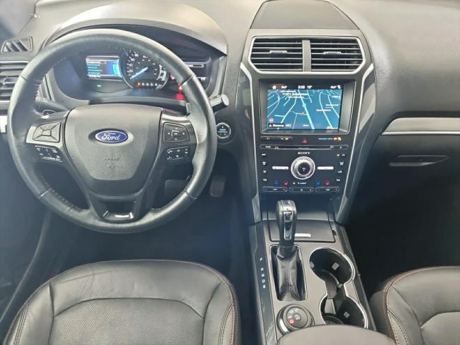 Car gallery image