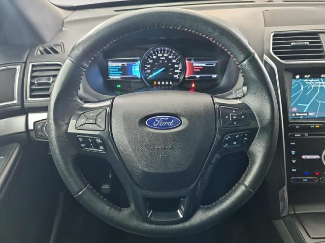 Car gallery image