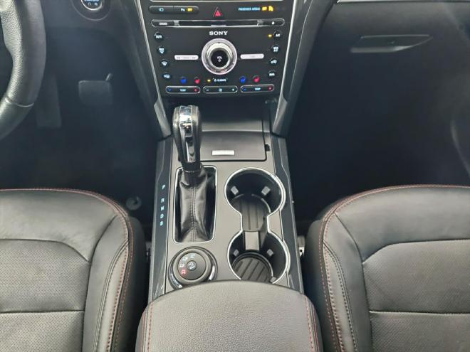 Car gallery image