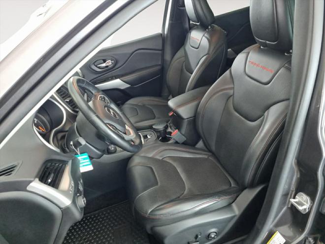 Car gallery image