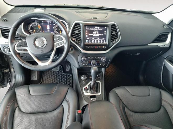 Car gallery image