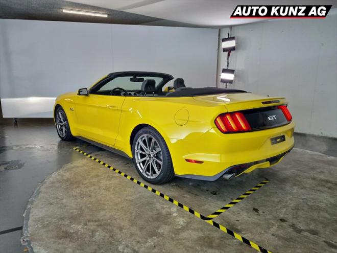 Car gallery image
