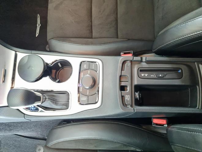 Car gallery image