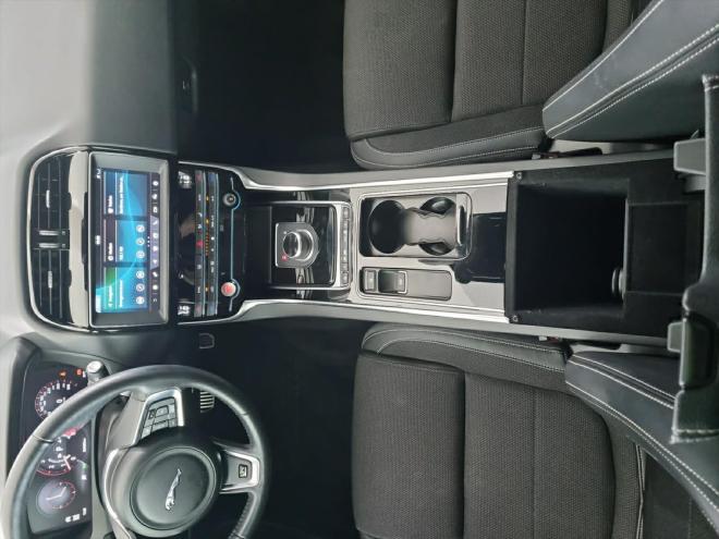 Car gallery image