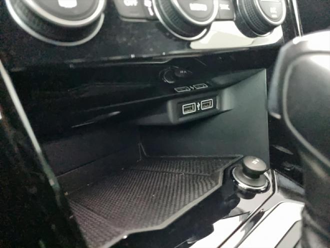 Car gallery image