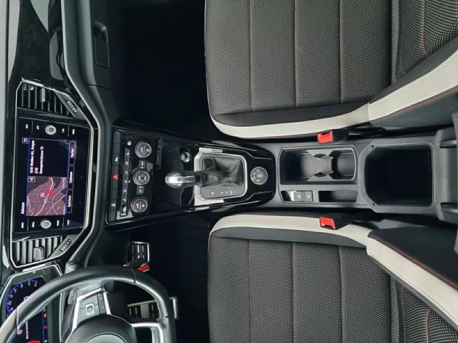 Car gallery image