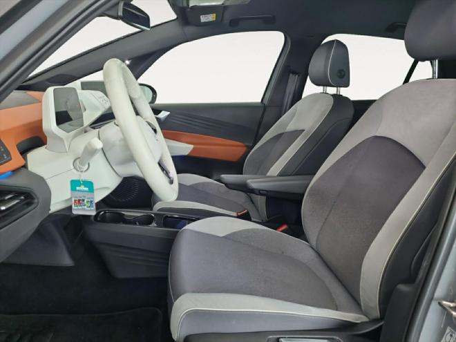 Car gallery image