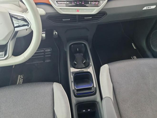 Car gallery image