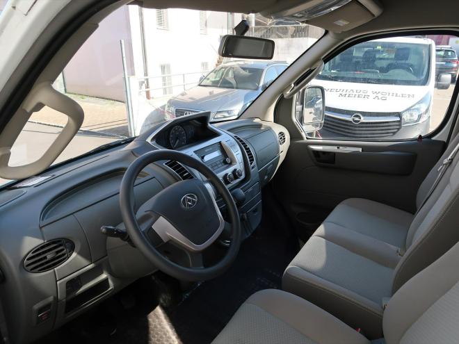 Car gallery image