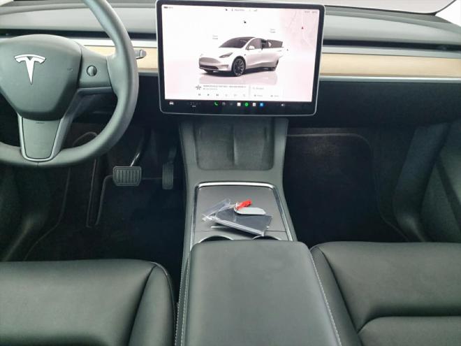 Car gallery image