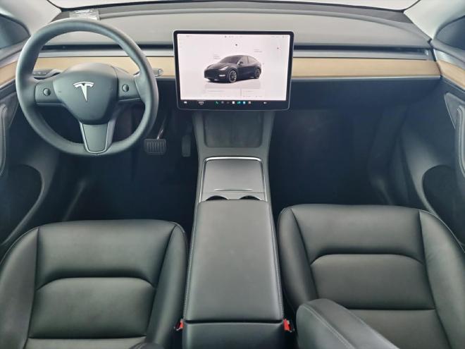 Car gallery image