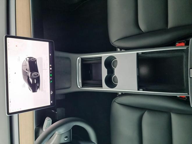 Car gallery image