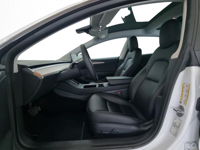 Car gallery image