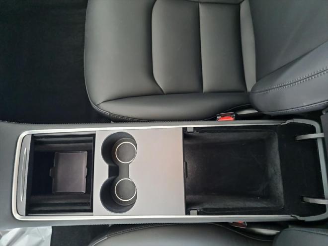 Car gallery image