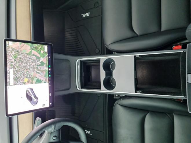 Car gallery image