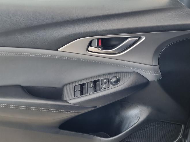 Car gallery image