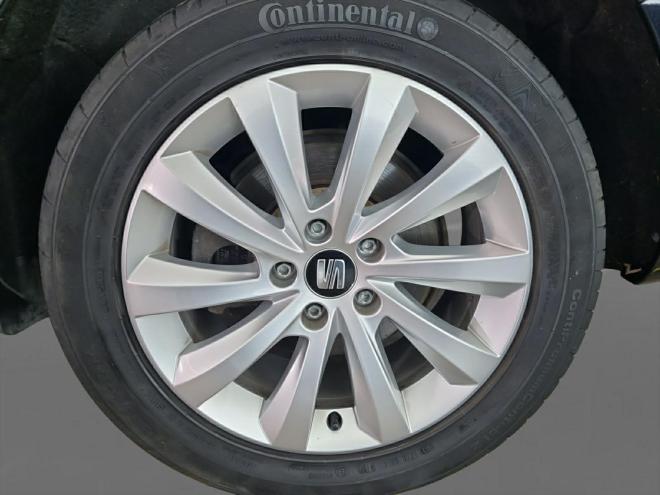 Car gallery image