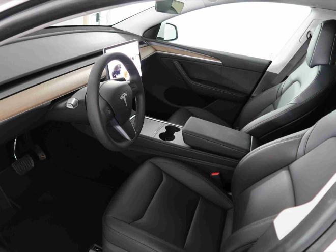 Car gallery image