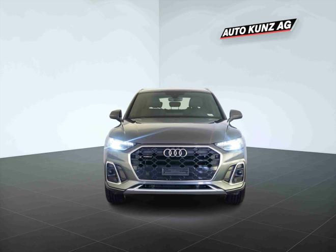 Car gallery image