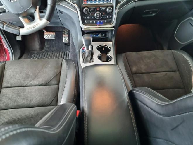 Car gallery image