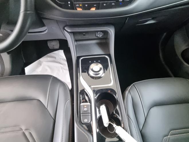 Car gallery image