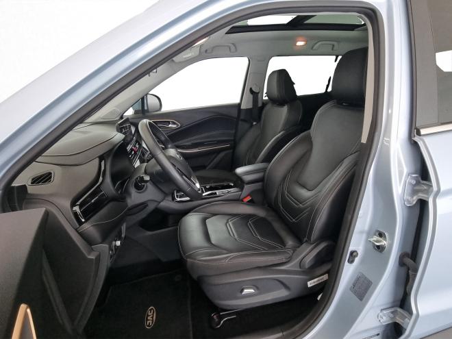 Car gallery image