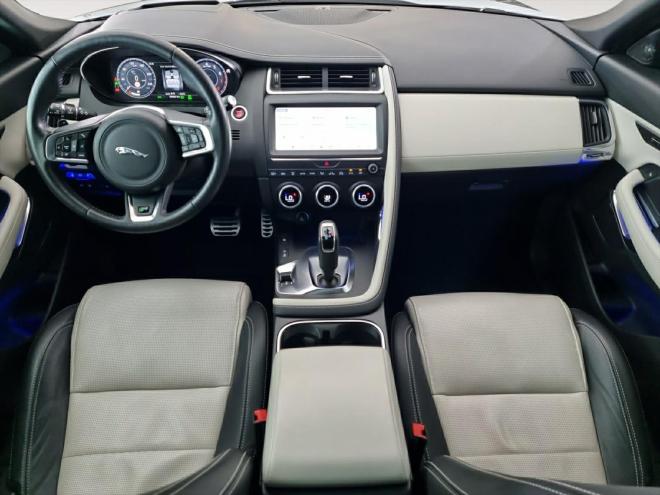 Car gallery image