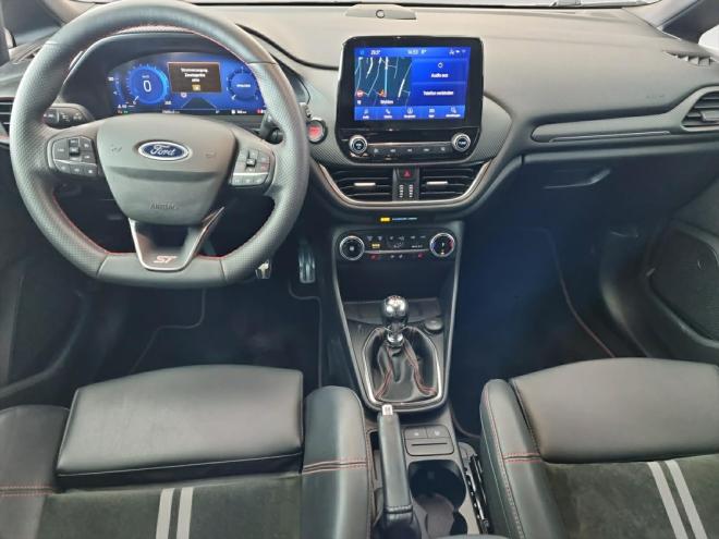 Car gallery image