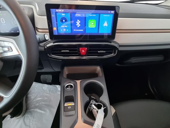 Car gallery image