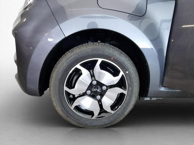 Car gallery image