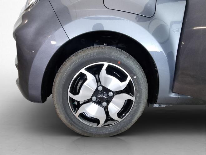 Car gallery image