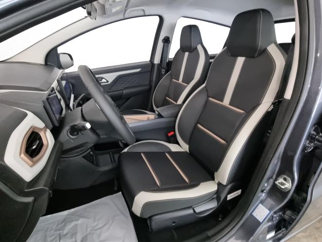 Car gallery image