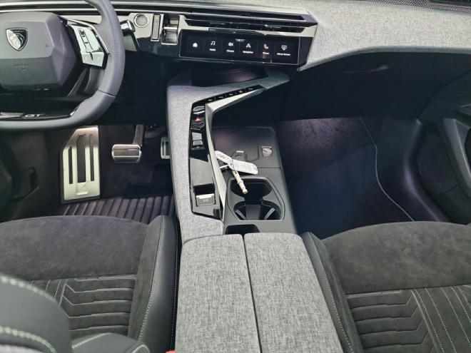 Car gallery image