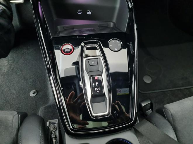 Car gallery image