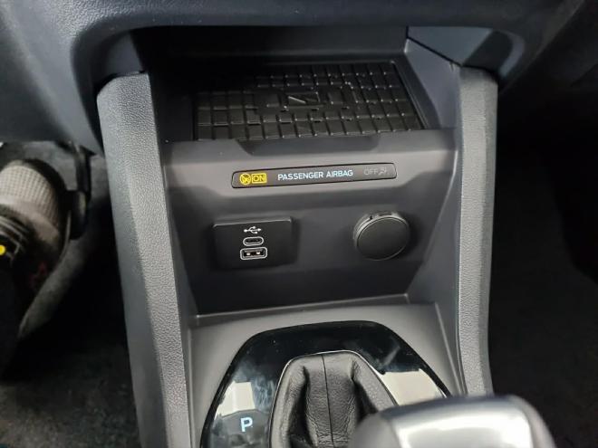 Car gallery image