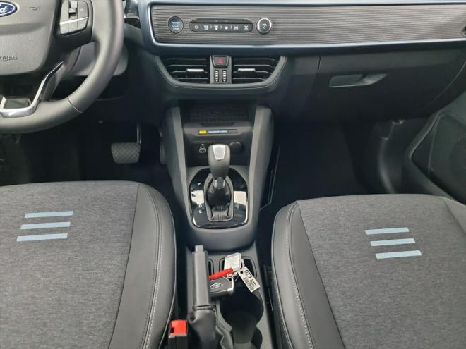 Car gallery image