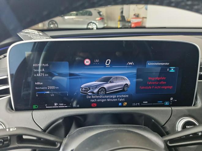 Car gallery image