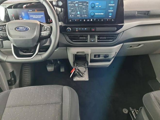 Car gallery image