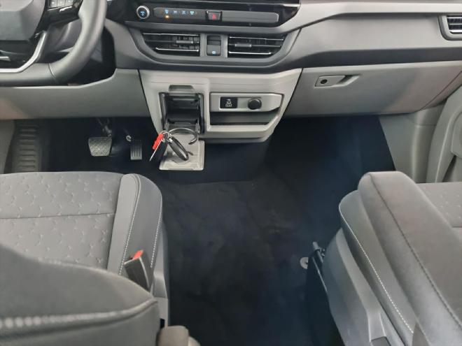 Car gallery image