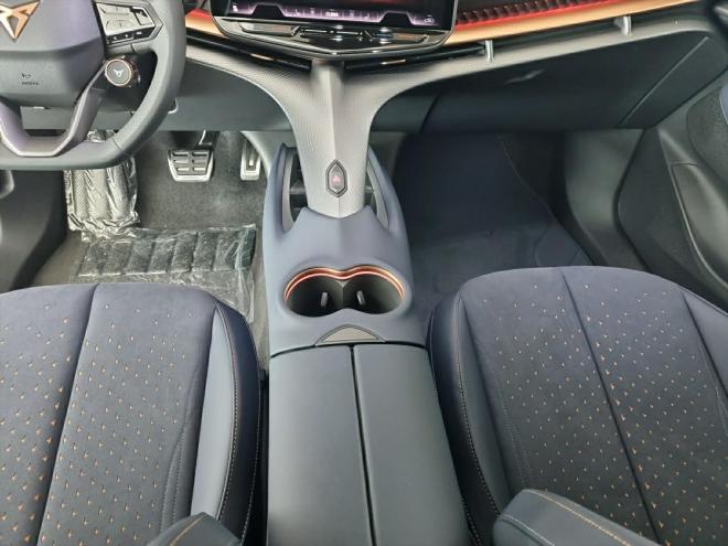 Car gallery image