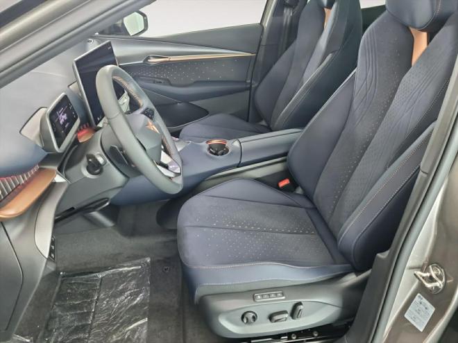 Car gallery image