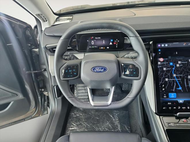Car gallery image