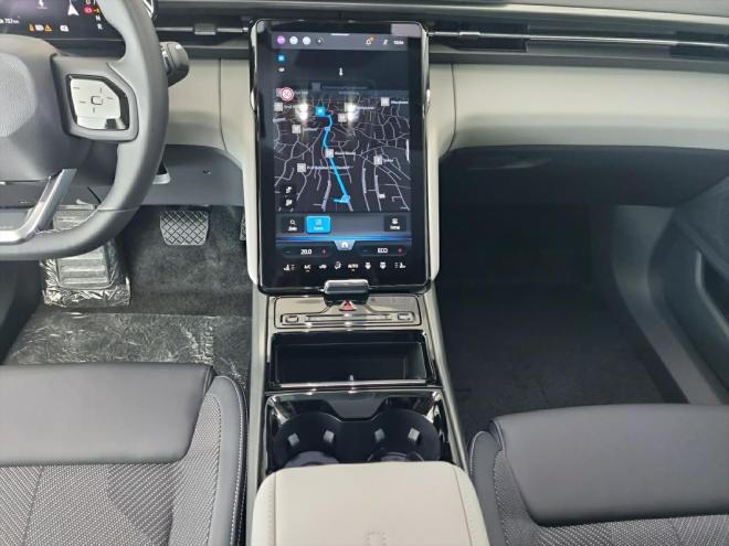 Car gallery image