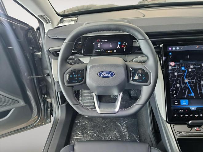 Car gallery image