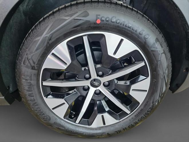 Car gallery image